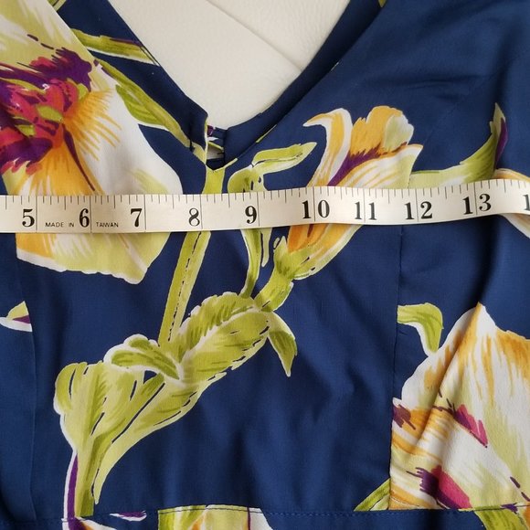 Flynn Skye Downtown Ocean Lily Maxi - Picture 6 of 7